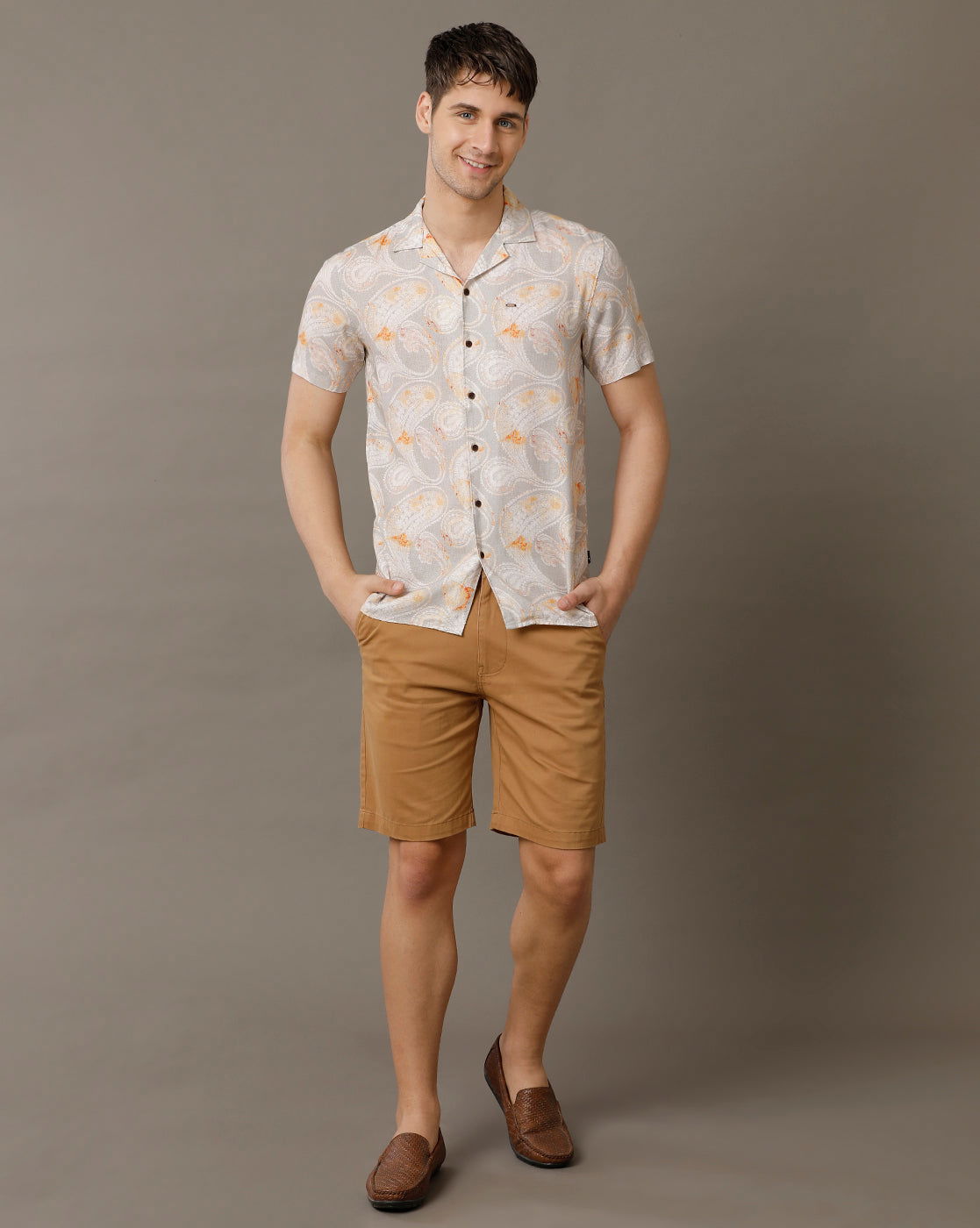 IDENTITI Men Slim Fit Cuban Collar Printed Shirt In Grey.