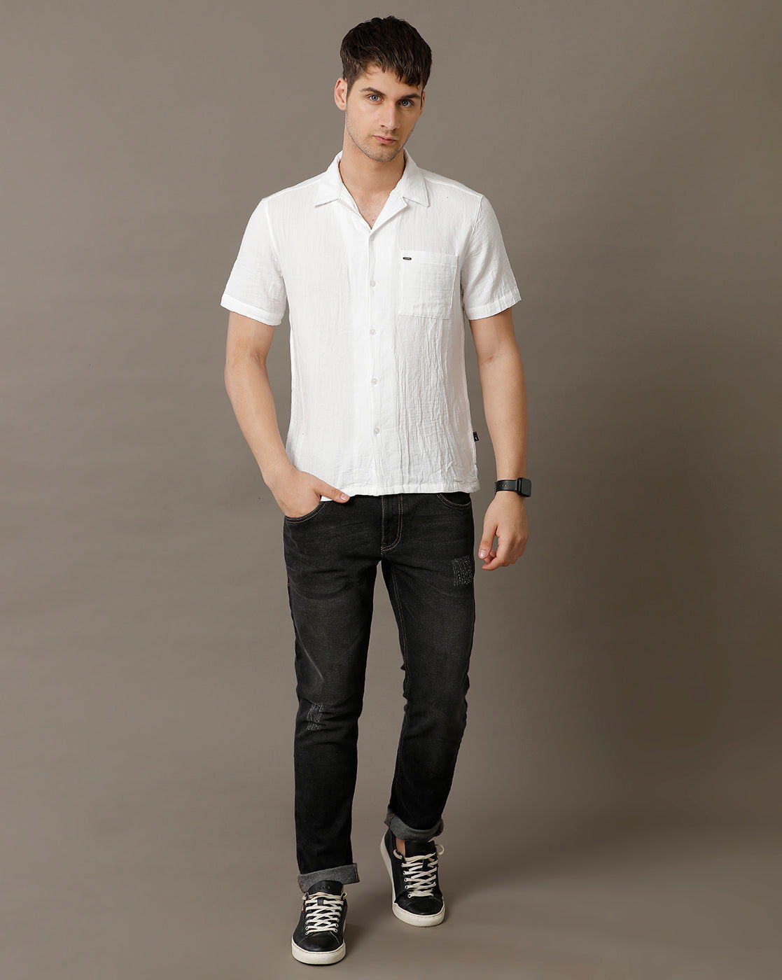 IDENTITI Men Slim Fit Cuban Collar Solid Shirt In White.