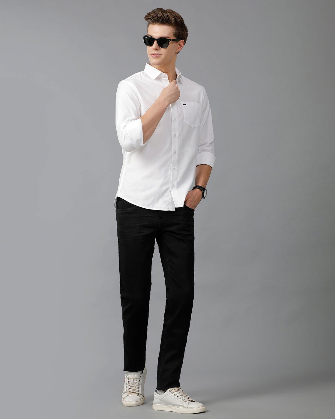 IDENTITI Men Slim Fit Cut Away Collar Solid Shirt In White