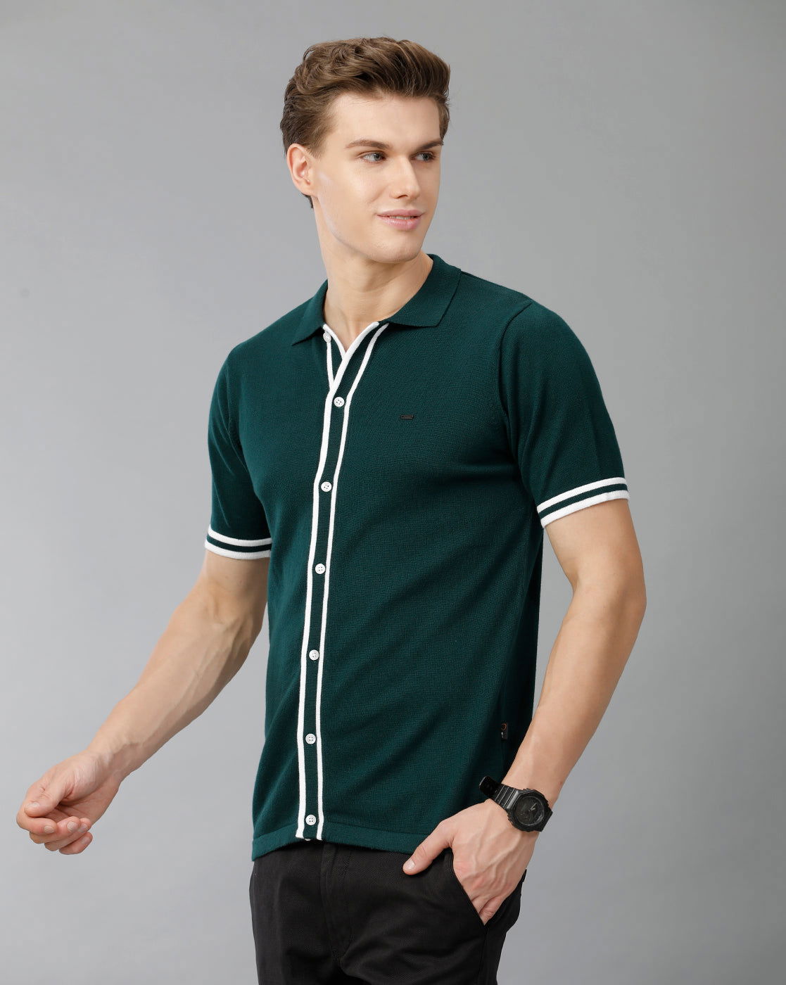 IDENTITI Men Slim Fit Flat Knit Shirt In Green