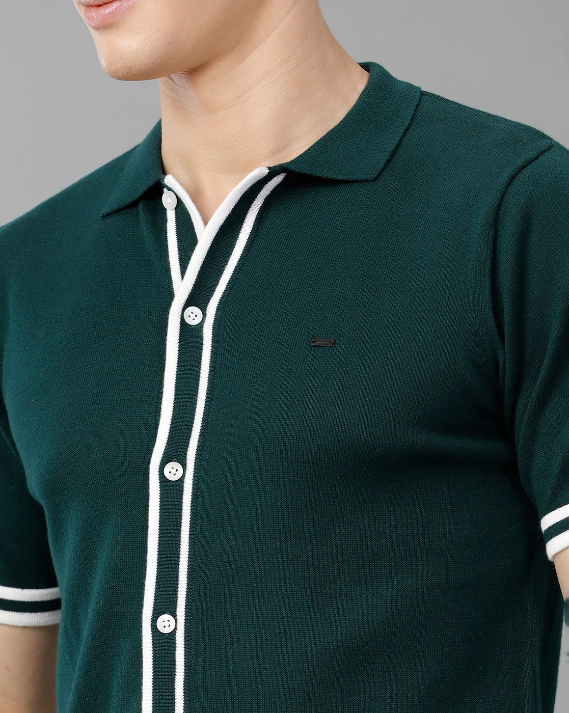 IDENTITI Men Slim Fit Flat Knit Shirt In Green