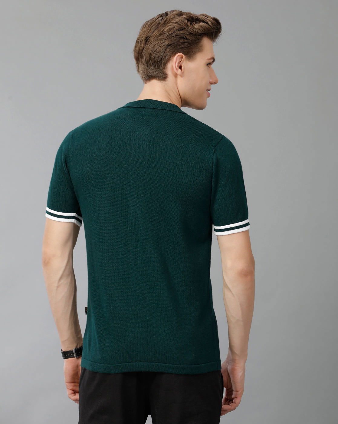 IDENTITI Men Slim Fit Flat Knit Shirt In Green