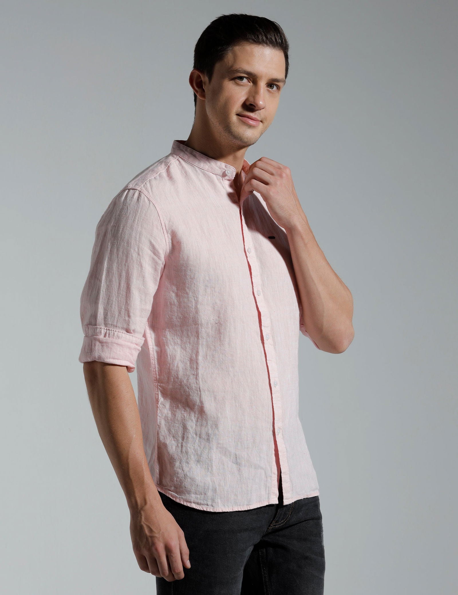 IDENTITI Men Slim Fit Mandarin Collar Solid Shirt