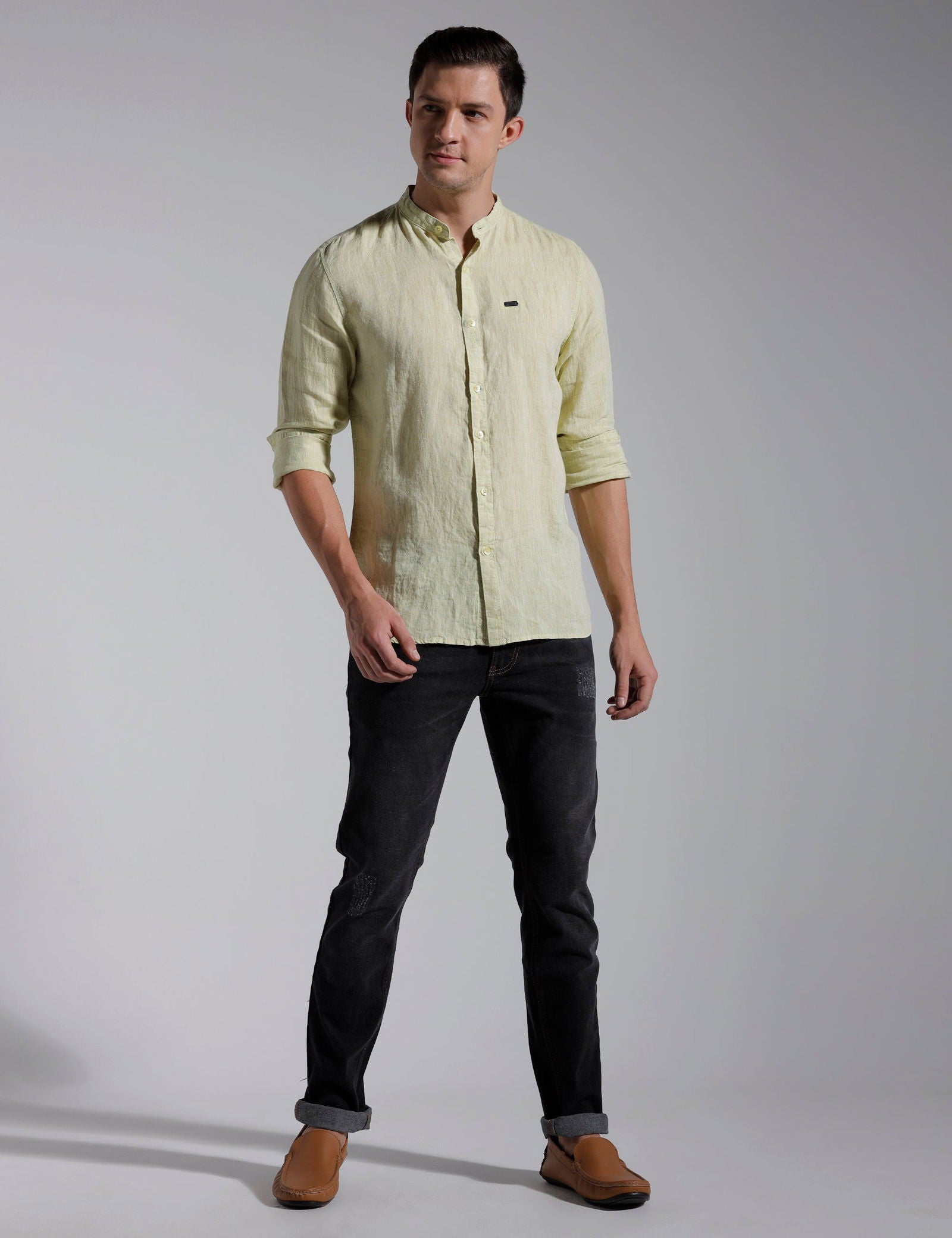 IDENTITI Men Slim Fit Mandarin Collar Solid Shirt
