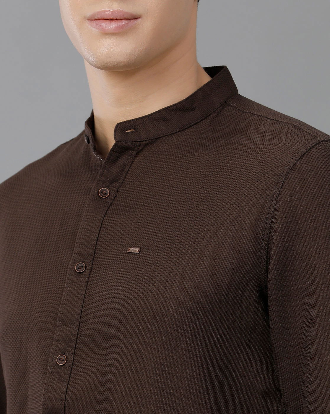 IDENTITI Men Slim Fit Mandarin Collar Solid Shirt In Brown