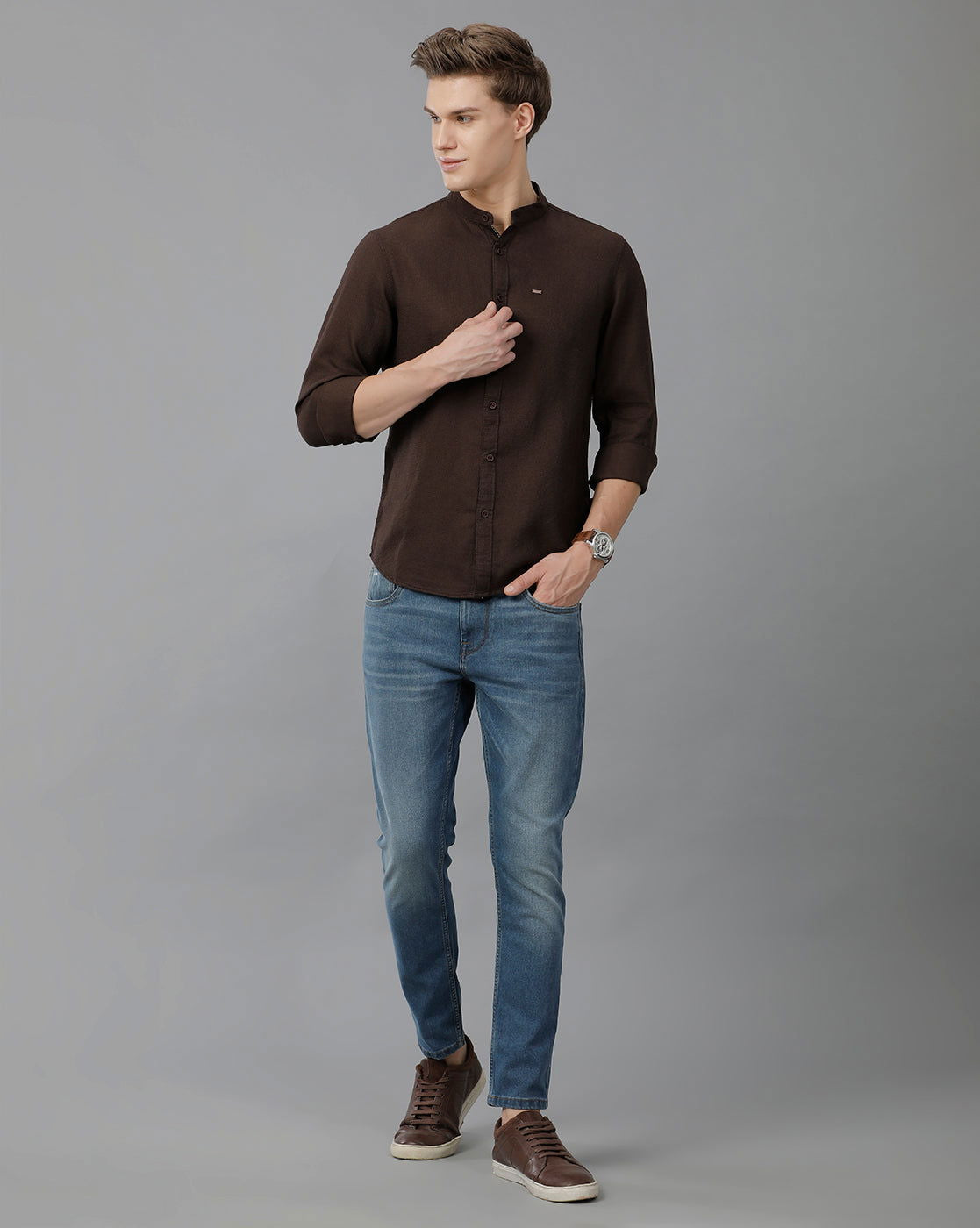 IDENTITI Men Slim Fit Mandarin Collar Solid Shirt In Brown