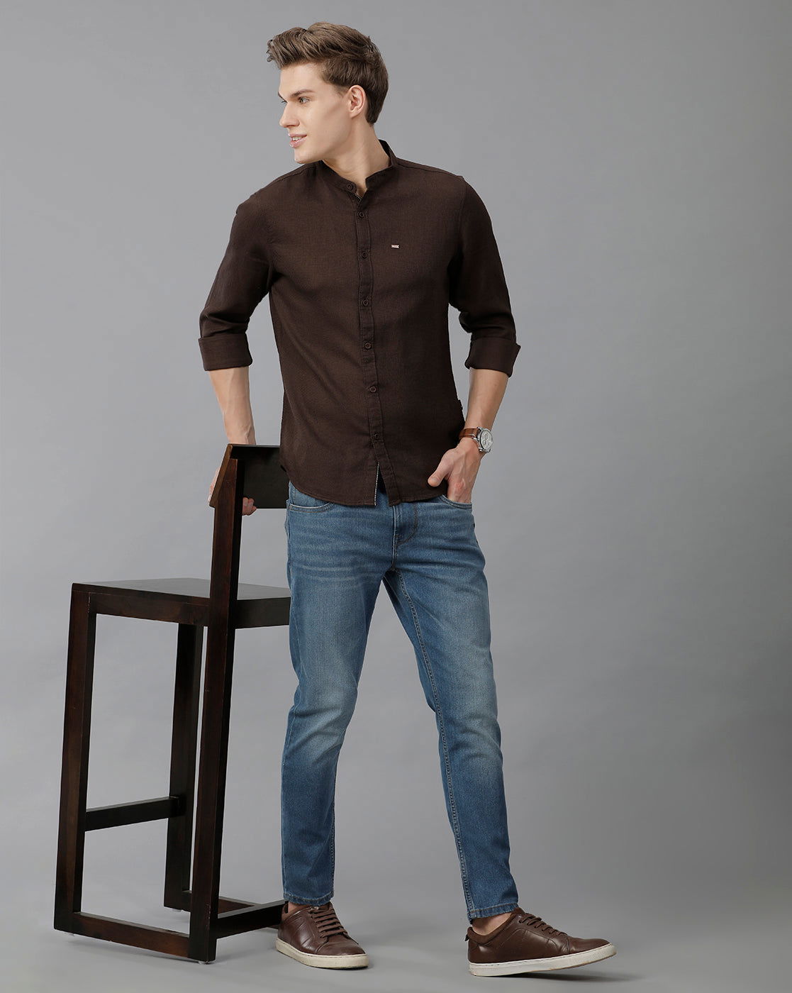 IDENTITI Men Slim Fit Mandarin Collar Solid Shirt In Brown
