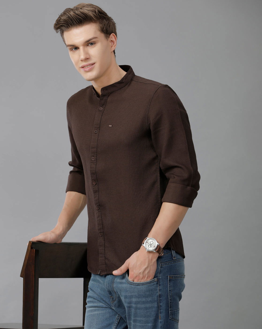 IDENTITI Men Slim Fit Mandarin Collar Solid Shirt In Brown