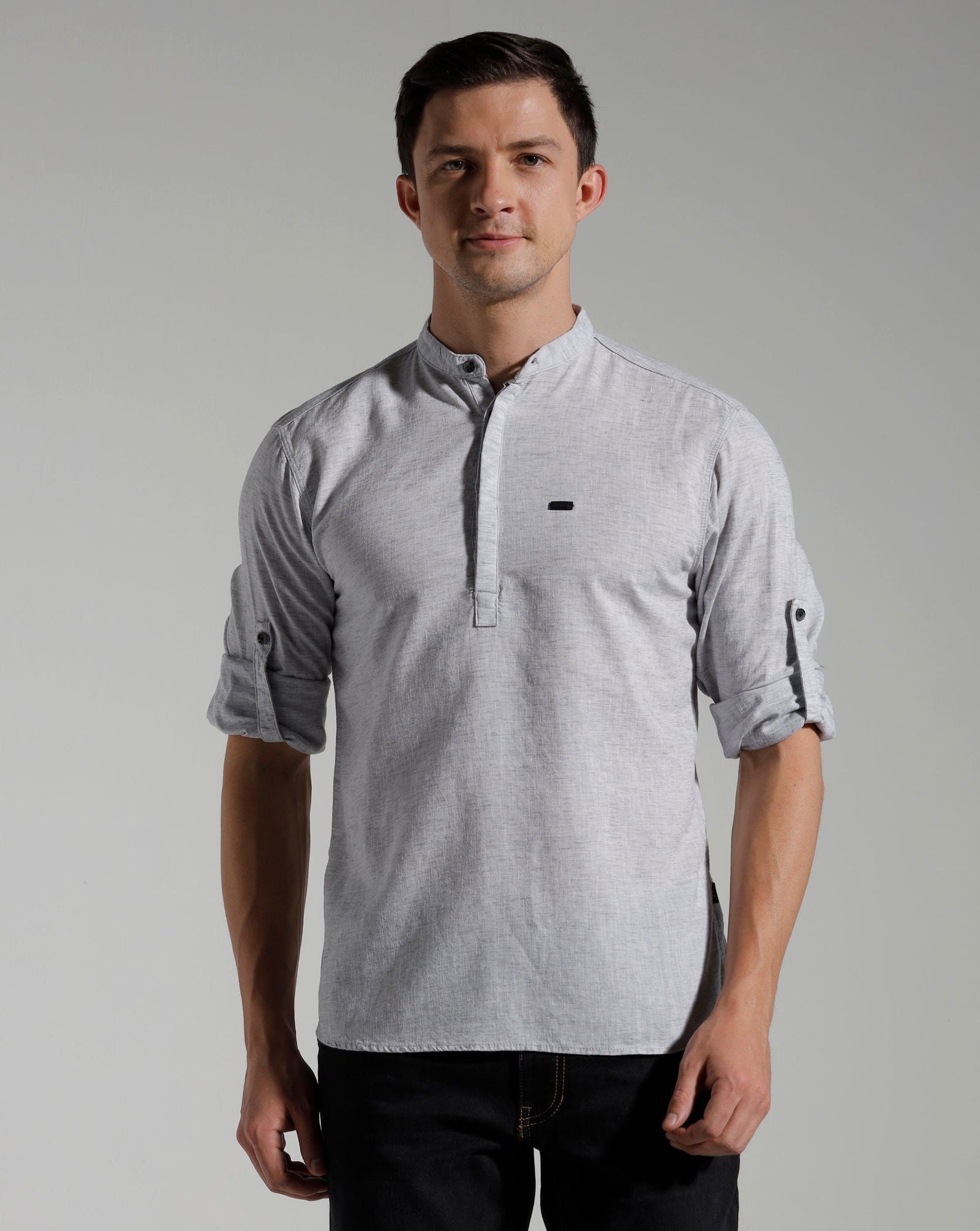 IDENTITI Men Slim Fit Mandarin Collar Solid Shirt In Grey