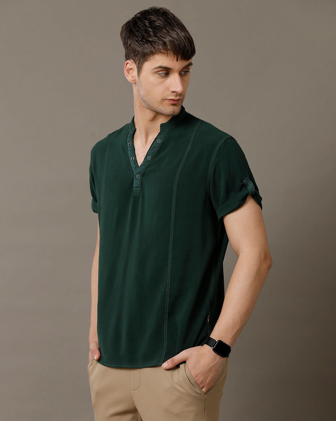 IDENTITI Men Slim Fit Mandarin Collar Solid Shirt In M.Green.