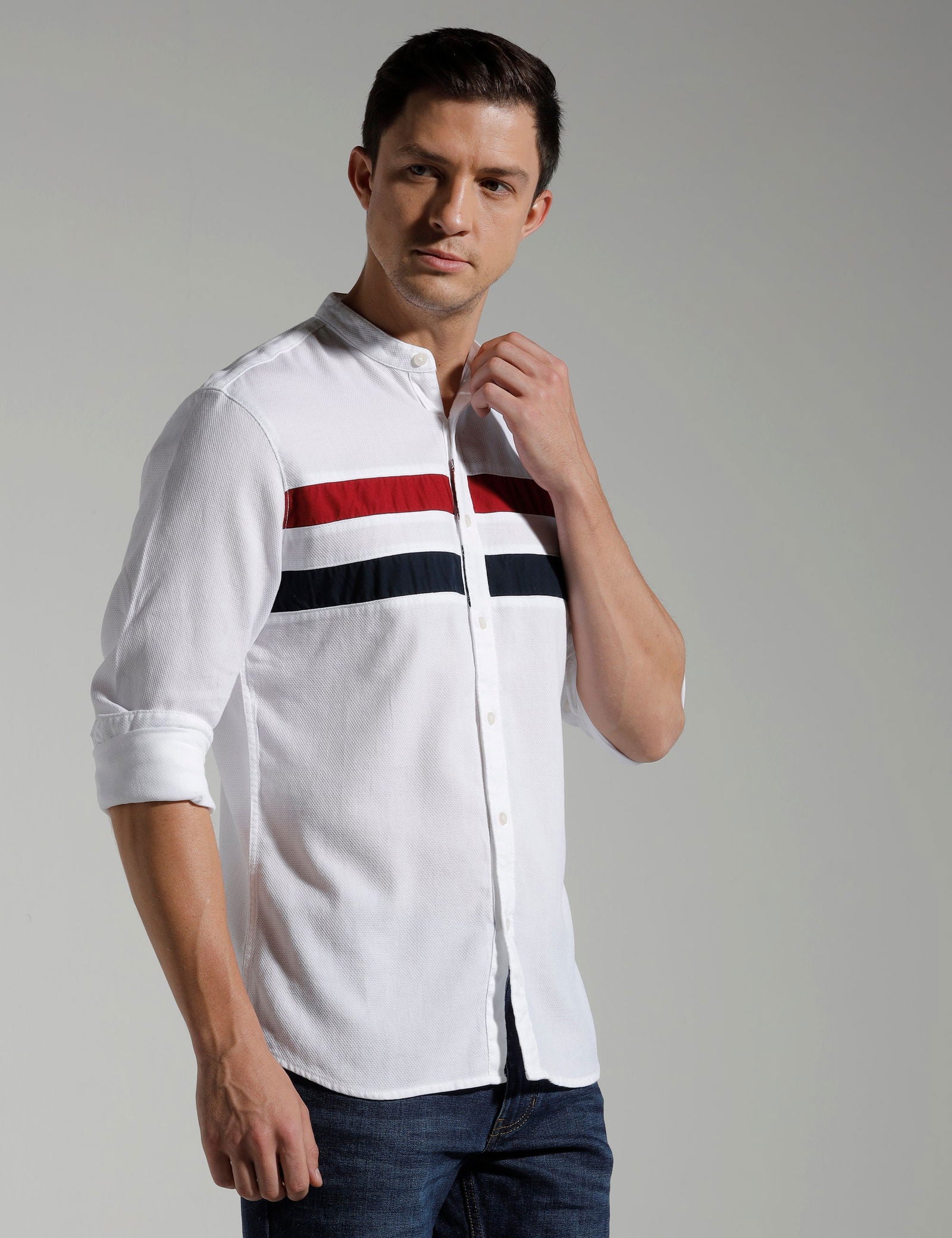 IDENTITI Men Slim Fit Mandarin Collar Solid Shirt In White