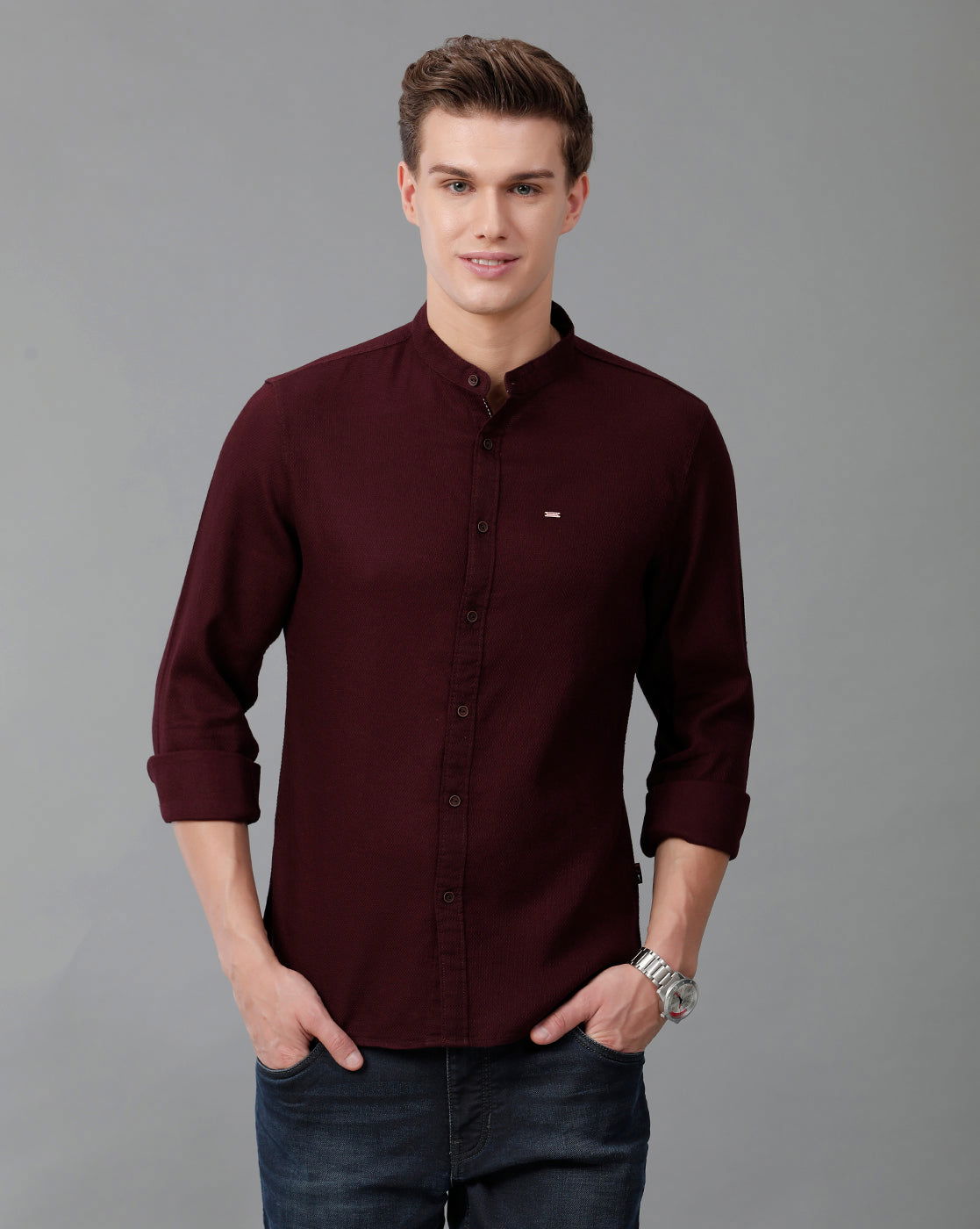 IDENTITI Men Slim Fit Mandarin Collar Solid Shirt In Wine