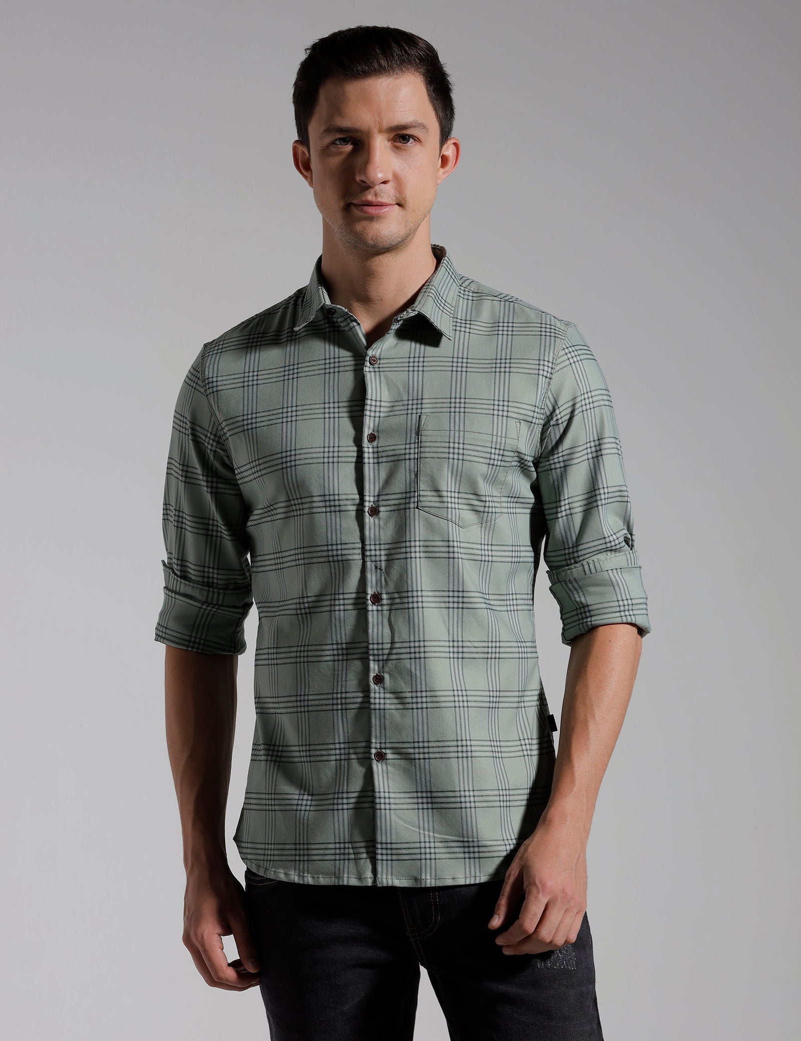 IDENTITI Men Slim Fit Regular Collar Checks Shirt