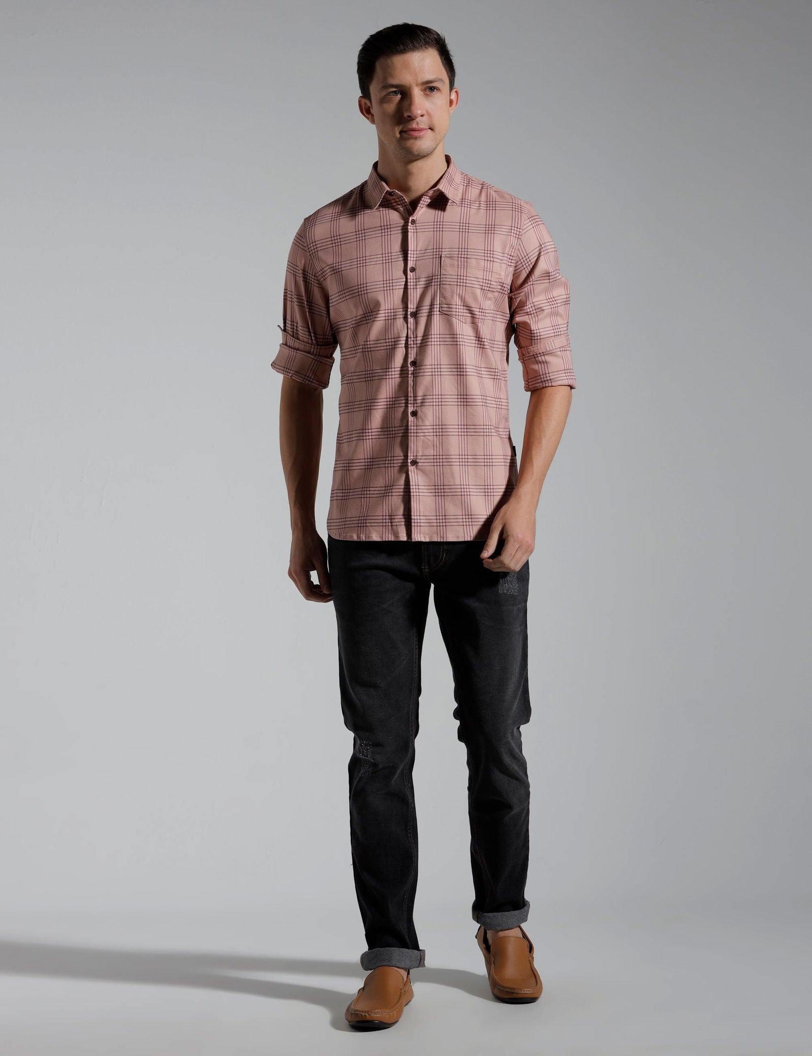 IDENTITI Men Slim Fit Regular Collar Checks Shirt
