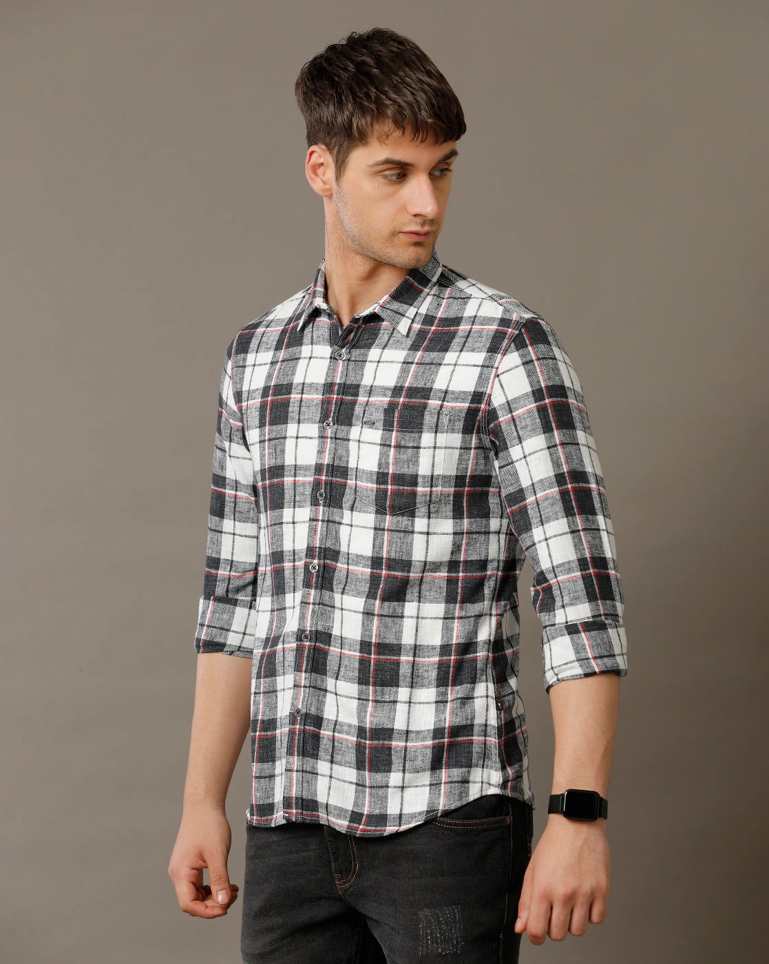 IDENTITI Men Slim Fit Regular Collar Checks Shirt In Grey Melange.