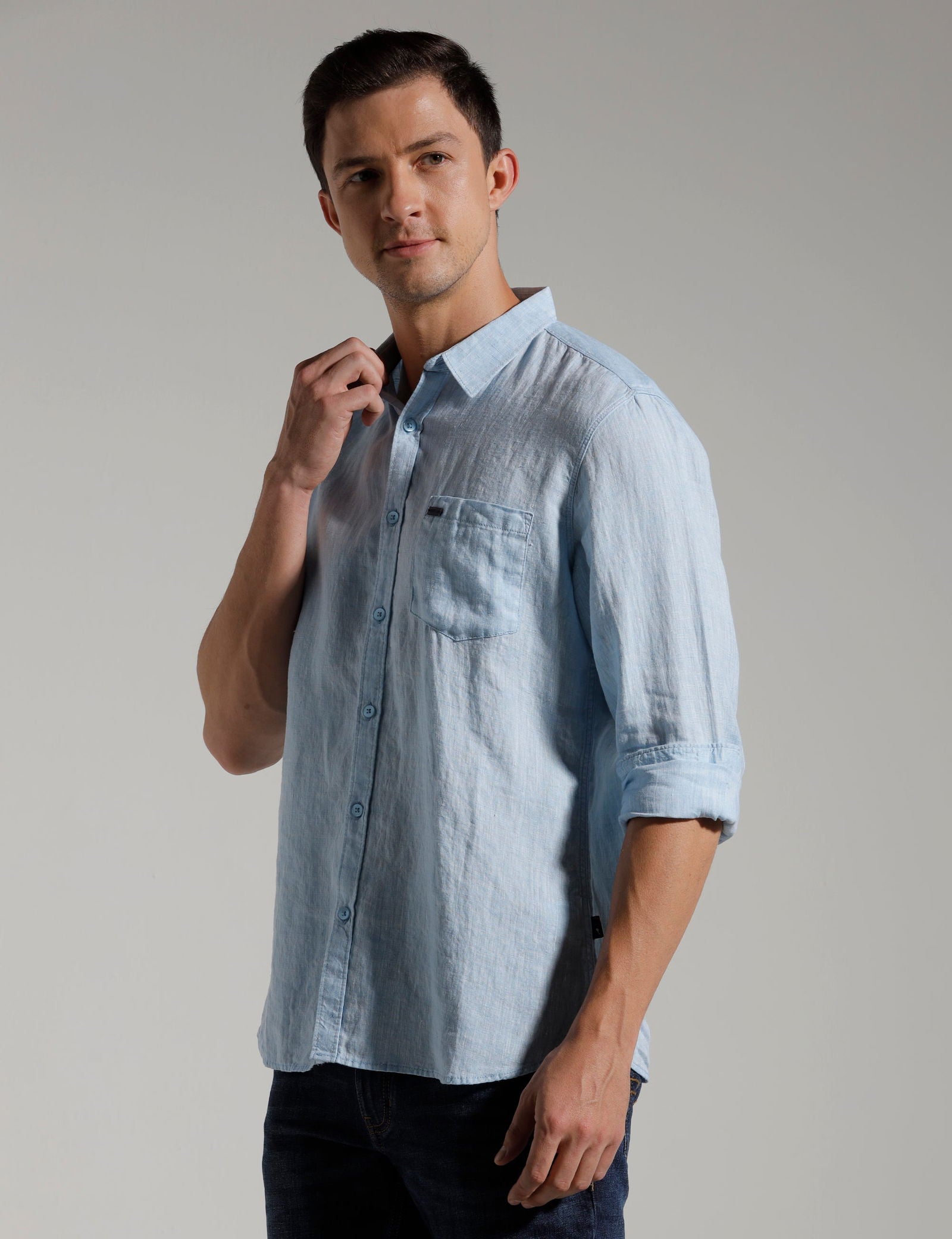 IDENTITI Men Slim Fit Regular Collar Solid Shirt