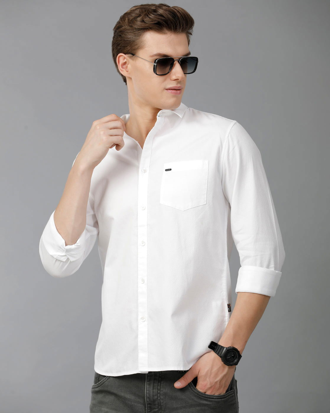 IDENTITI Men Slim Fit Regular Collar Solid Shirt In White