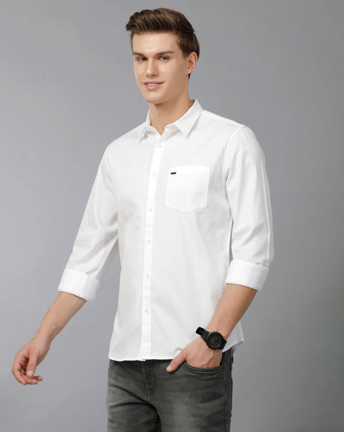 IDENTITI Men Slim Fit Regular Collar Solid Shirt In White