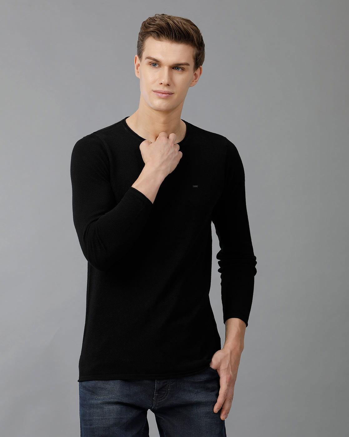 IDENTITI Men Slim Fit Round Neck Flat Knit In Black