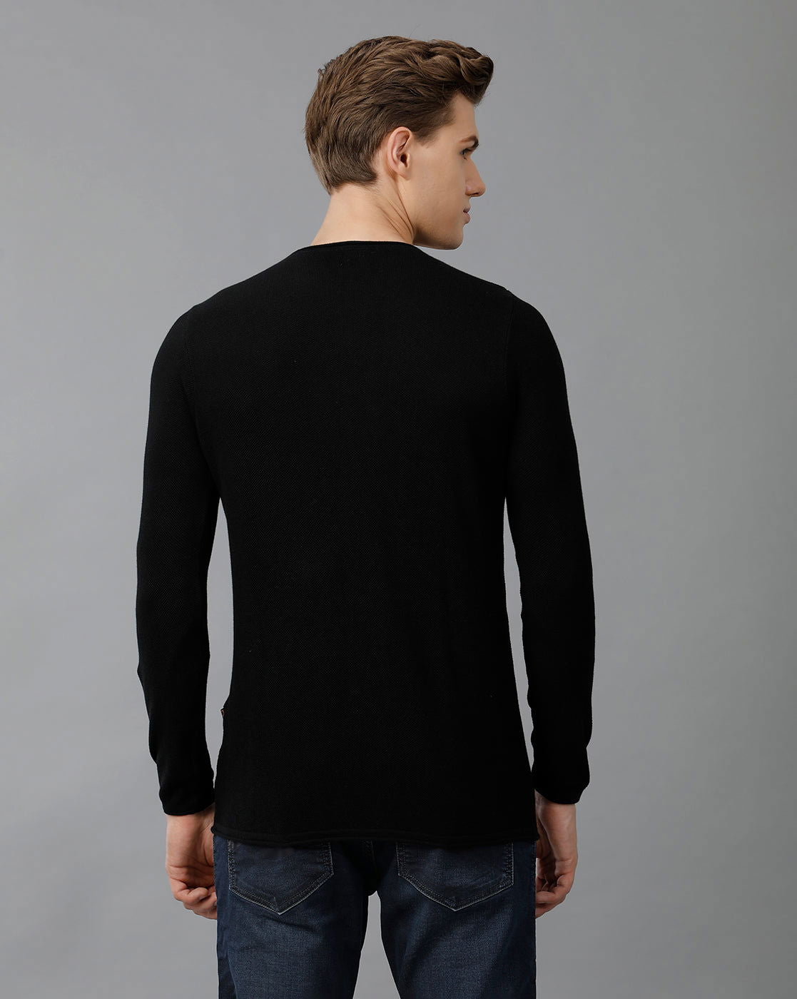 IDENTITI Men Slim Fit Round Neck Flat Knit In Black