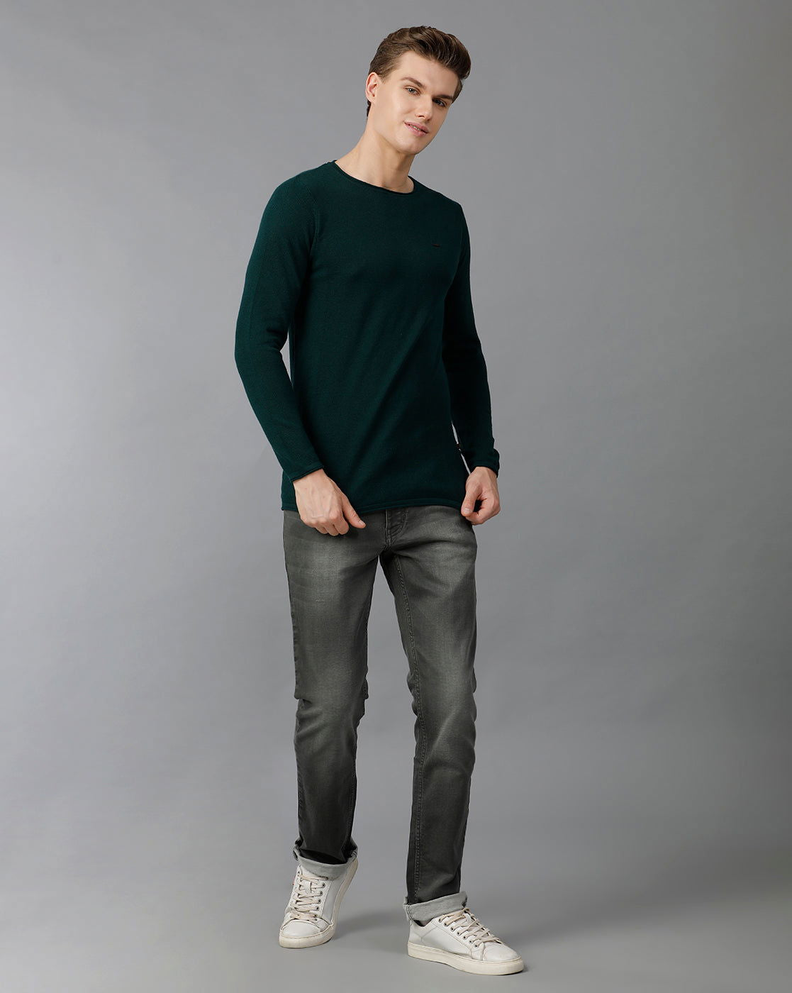 IDENTITI Men Slim Fit Round Neck Flat Knit In Green