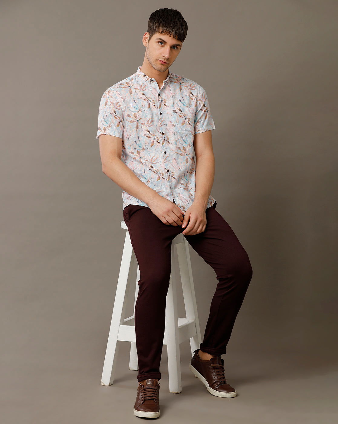 IDENTITI Men Slim Fit Short Collar Printed Shirt In Purple.