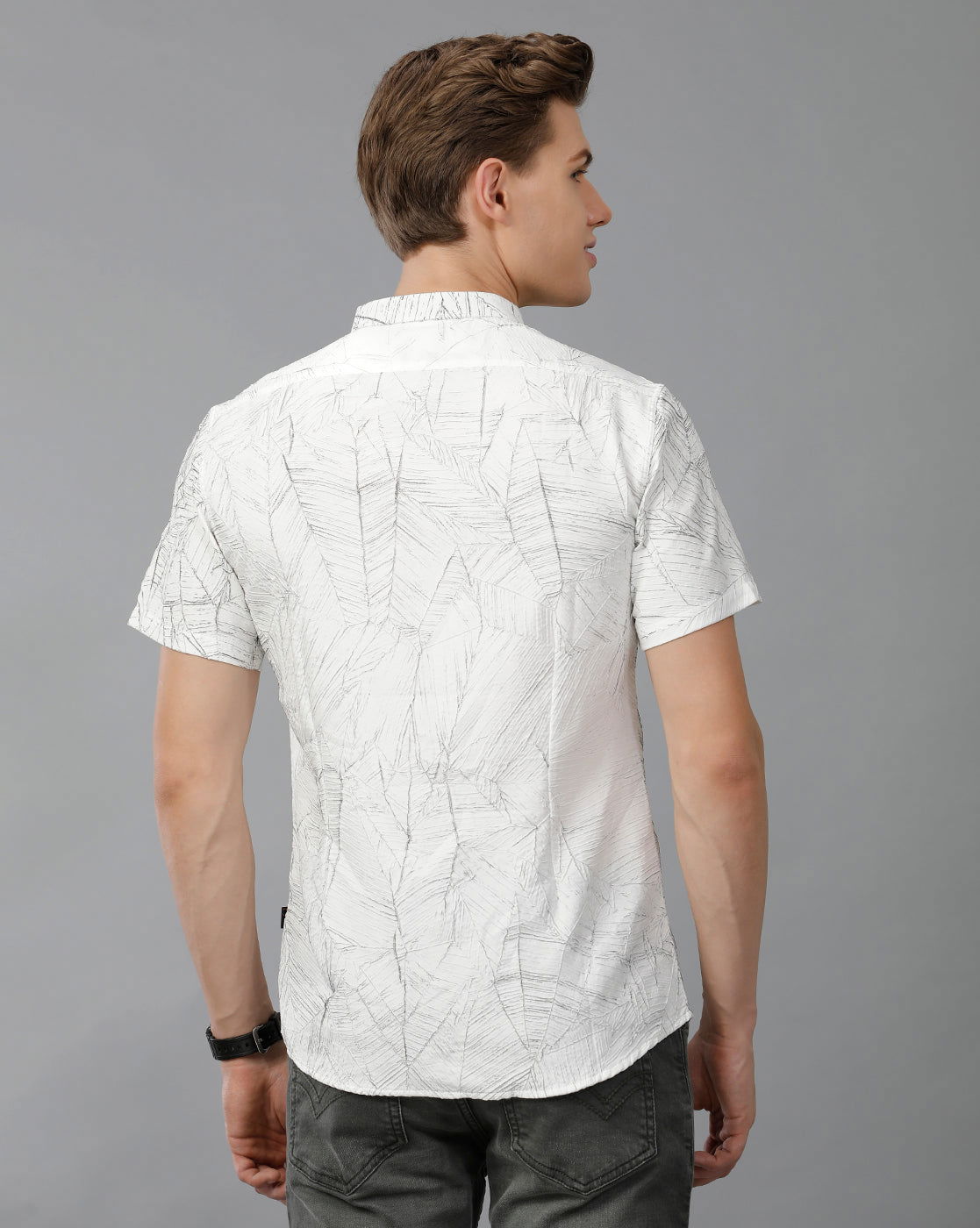 IDENTITI Men Slim Fit Short Collar Printed Shirt In White