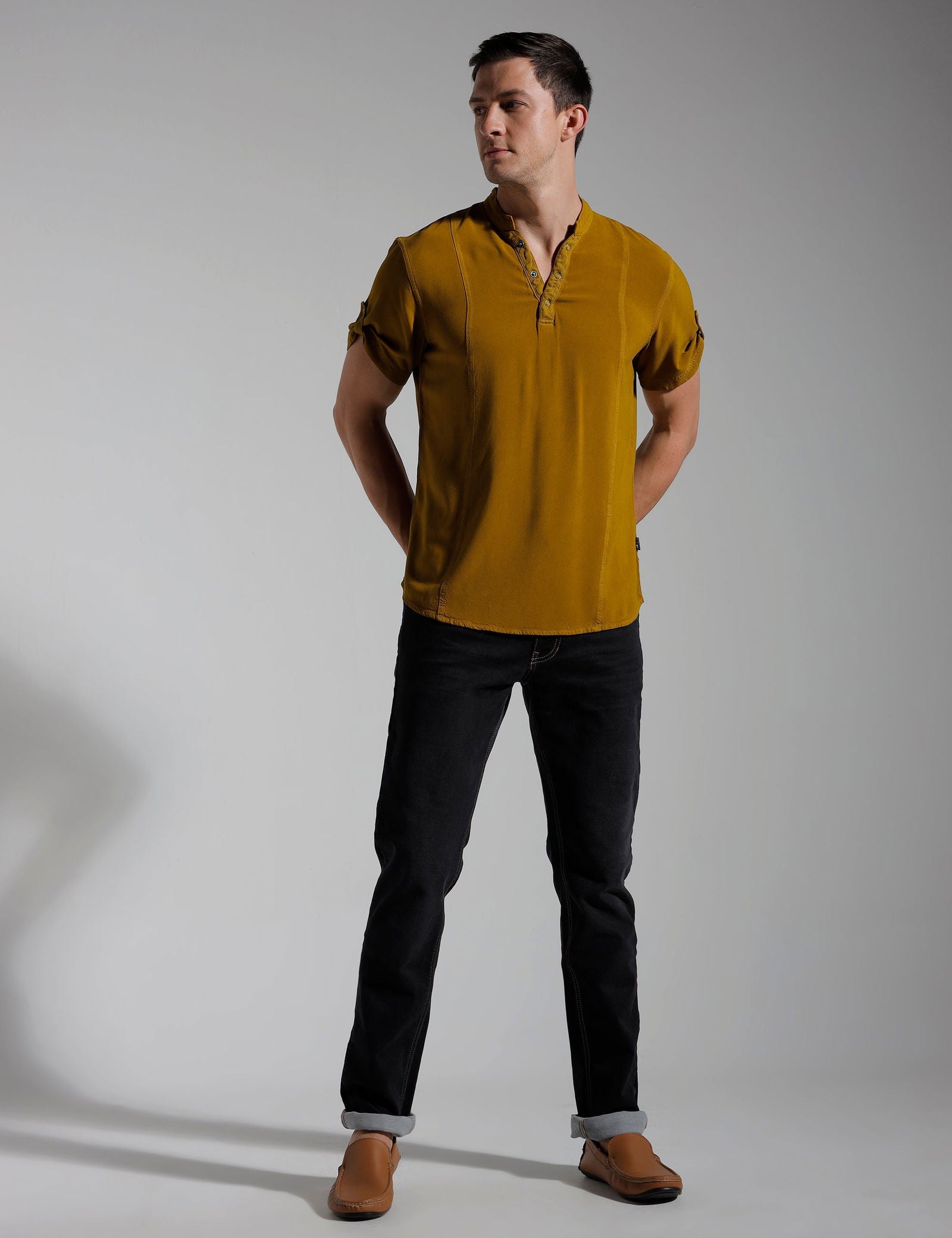 Identiti Men Half Placket Mandarin Collar Shirt/Kurta