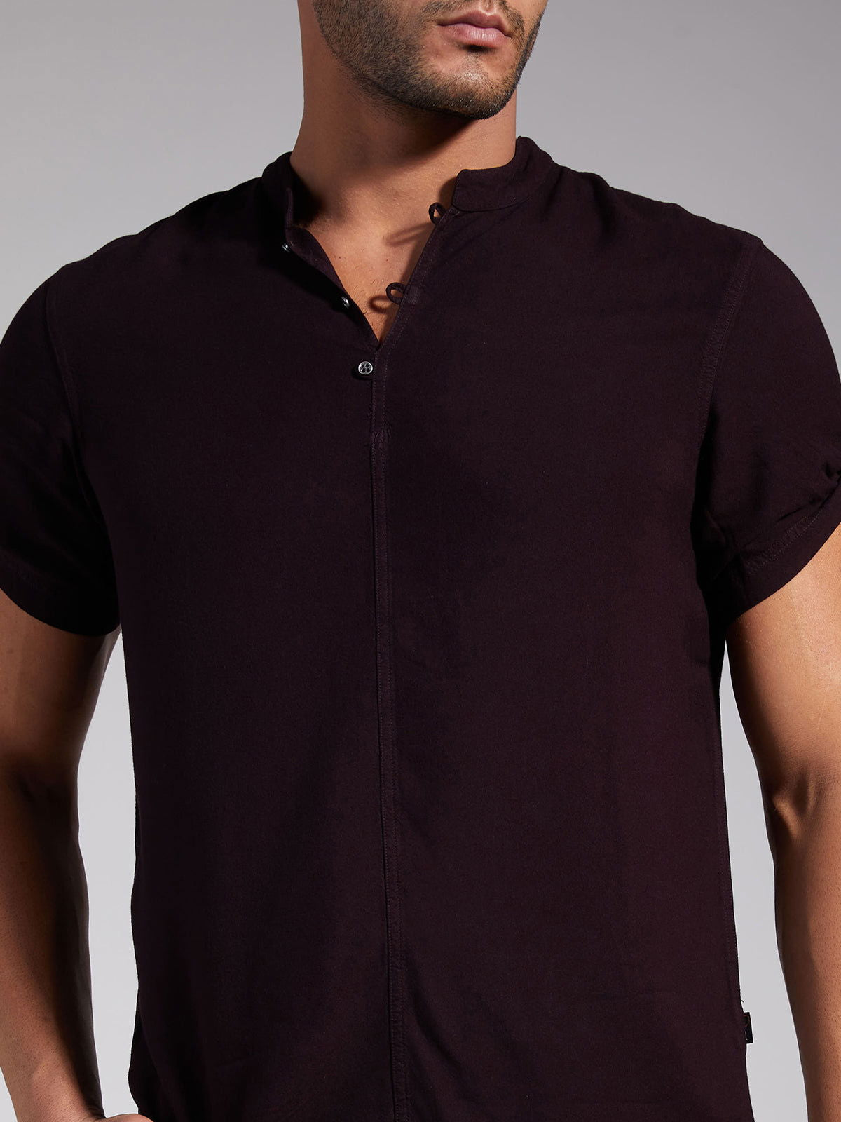 Identiti Men Half Placket Mandarin Collar Shirt/Kurta