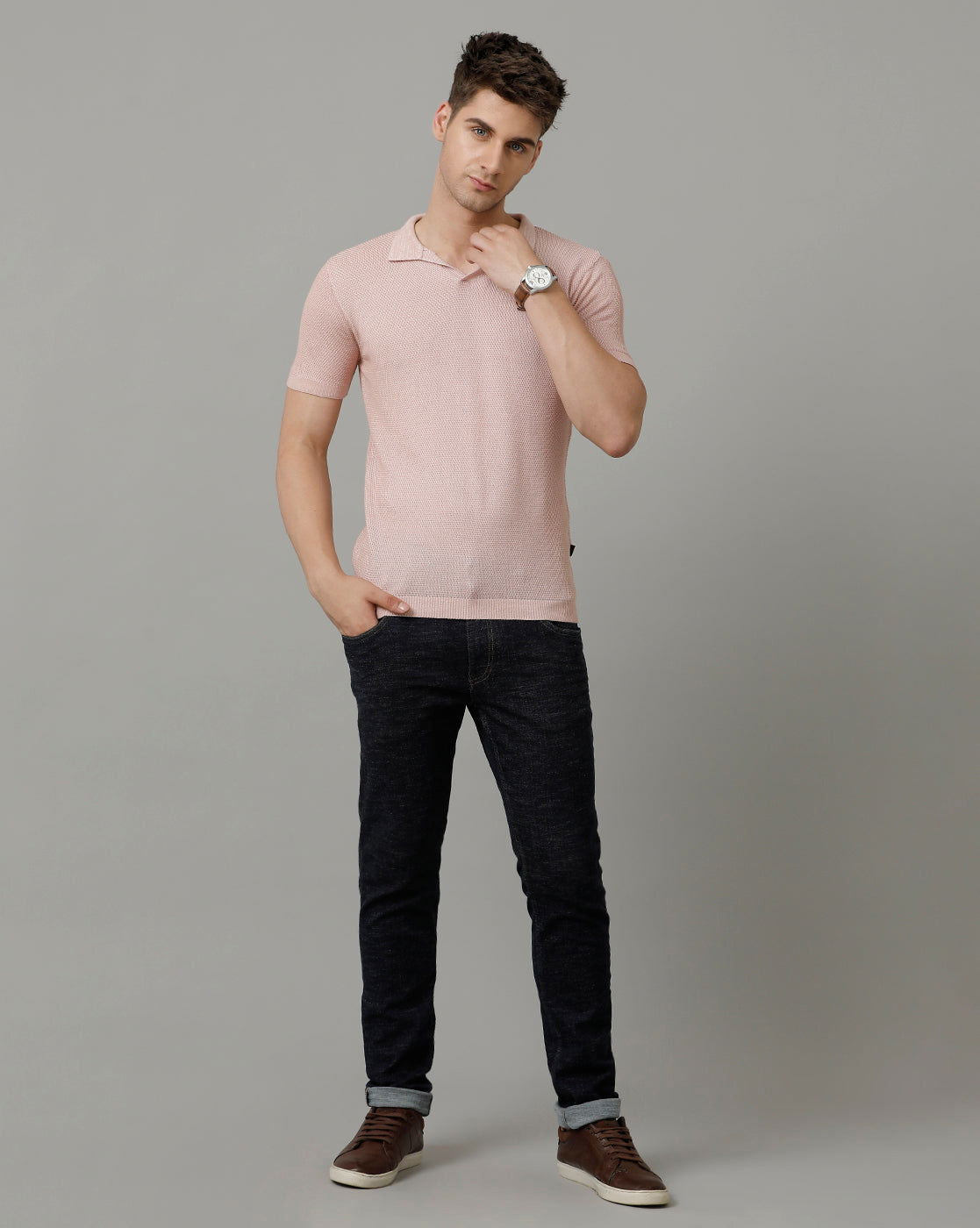 Identiti Pink Half Sleeve Solid Slim Fit Cotton Casual Polo T-Shirt For Men.