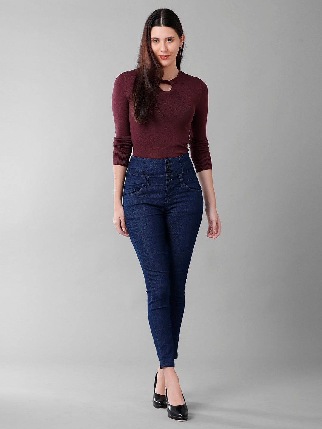 Identiti Women Solid Rolled Chocker Neck Flat Knit