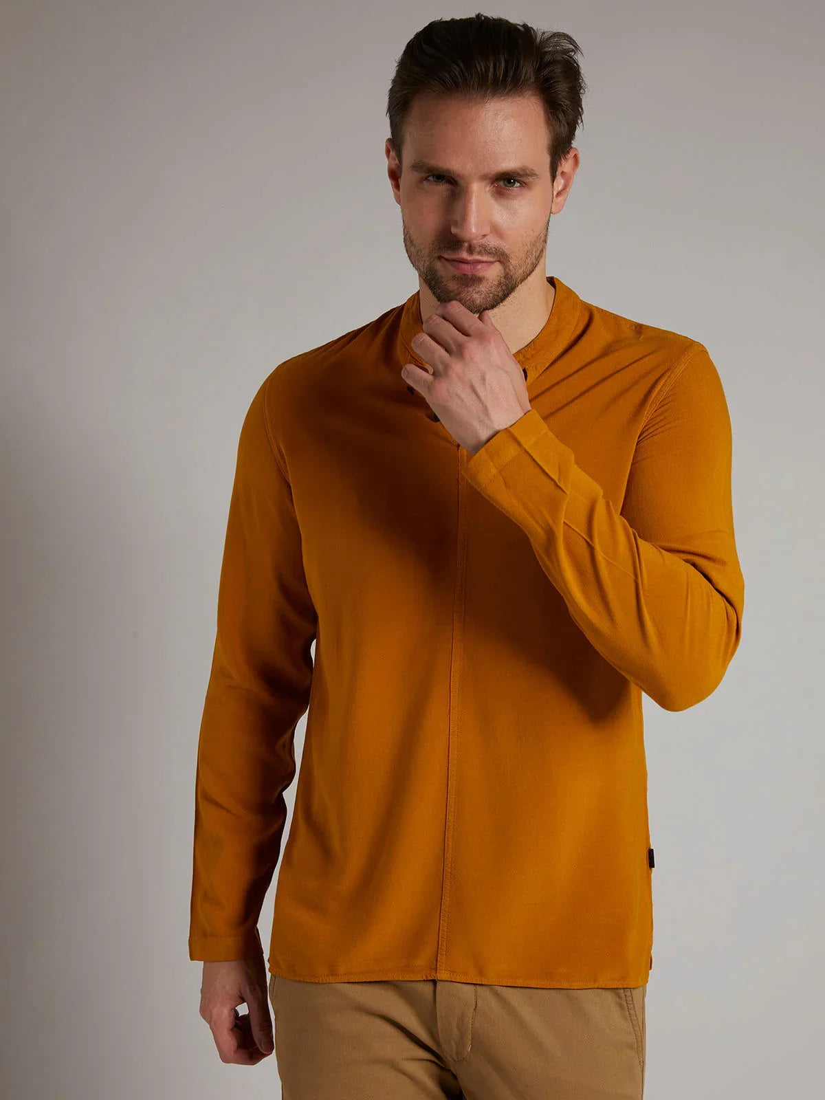 Men Half Placket Mandarin Collar Viscose Shirt / Kurta