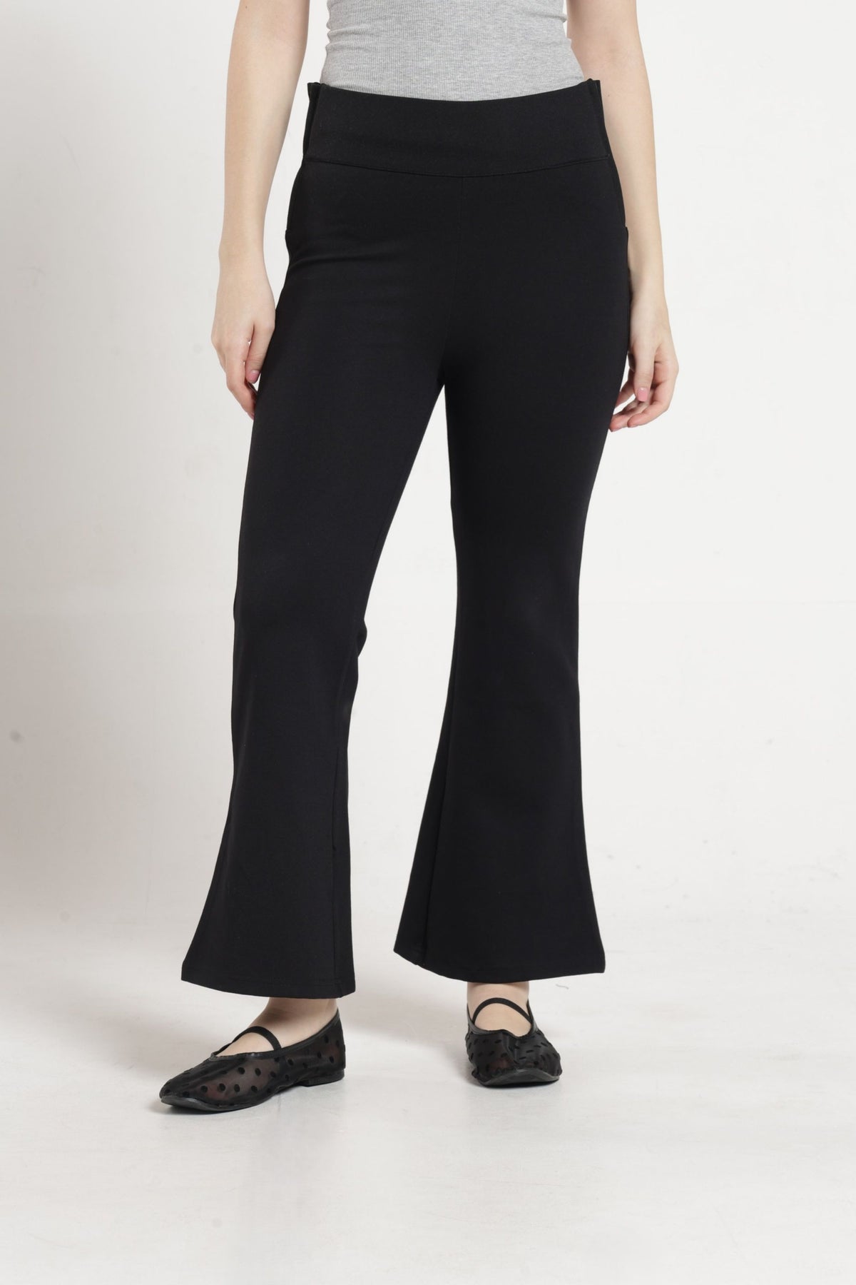 Women Solid Bell Bottom Pants - Black
