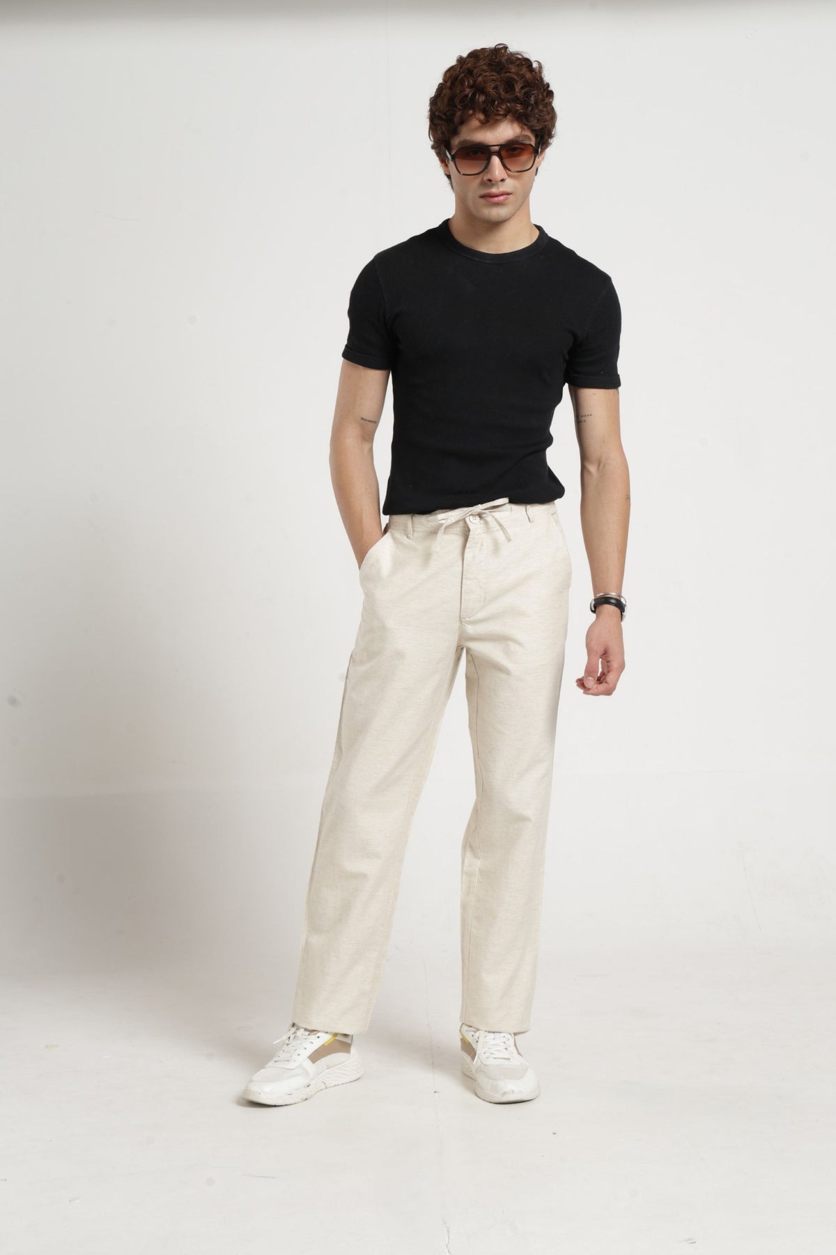 IDENTITI Men Relaxed Fit Non Denim Solid Trouser In Ecru