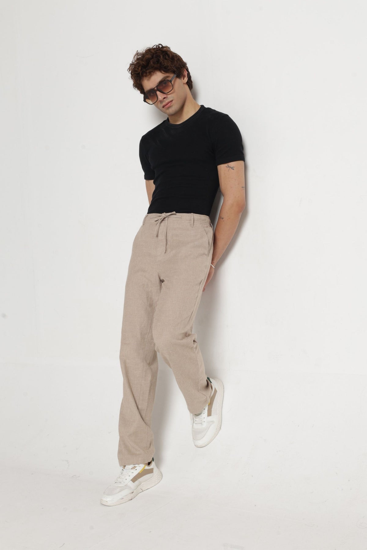 IDENTITI Men Relaxed Fit Non Denim Solid Trouser In Beige
