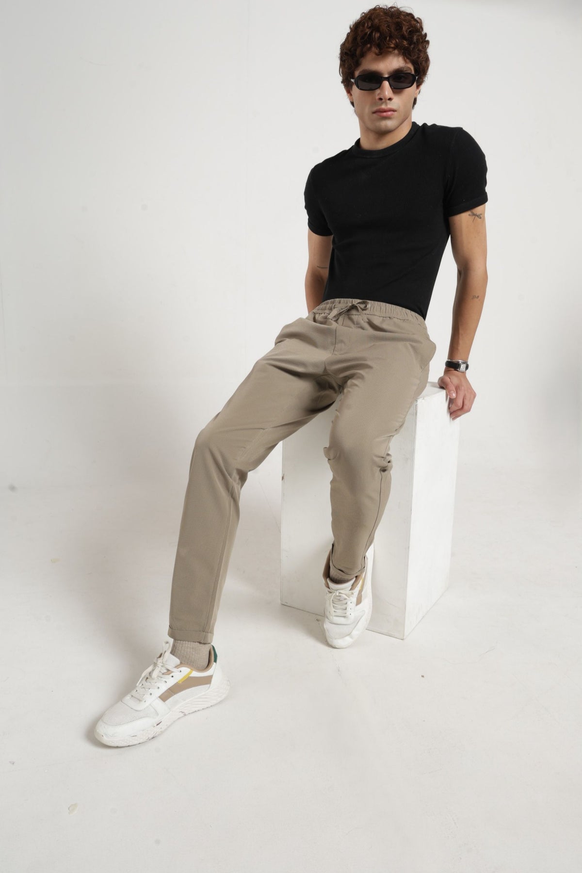 Non Denim Solid dobby Jogger In Khaki