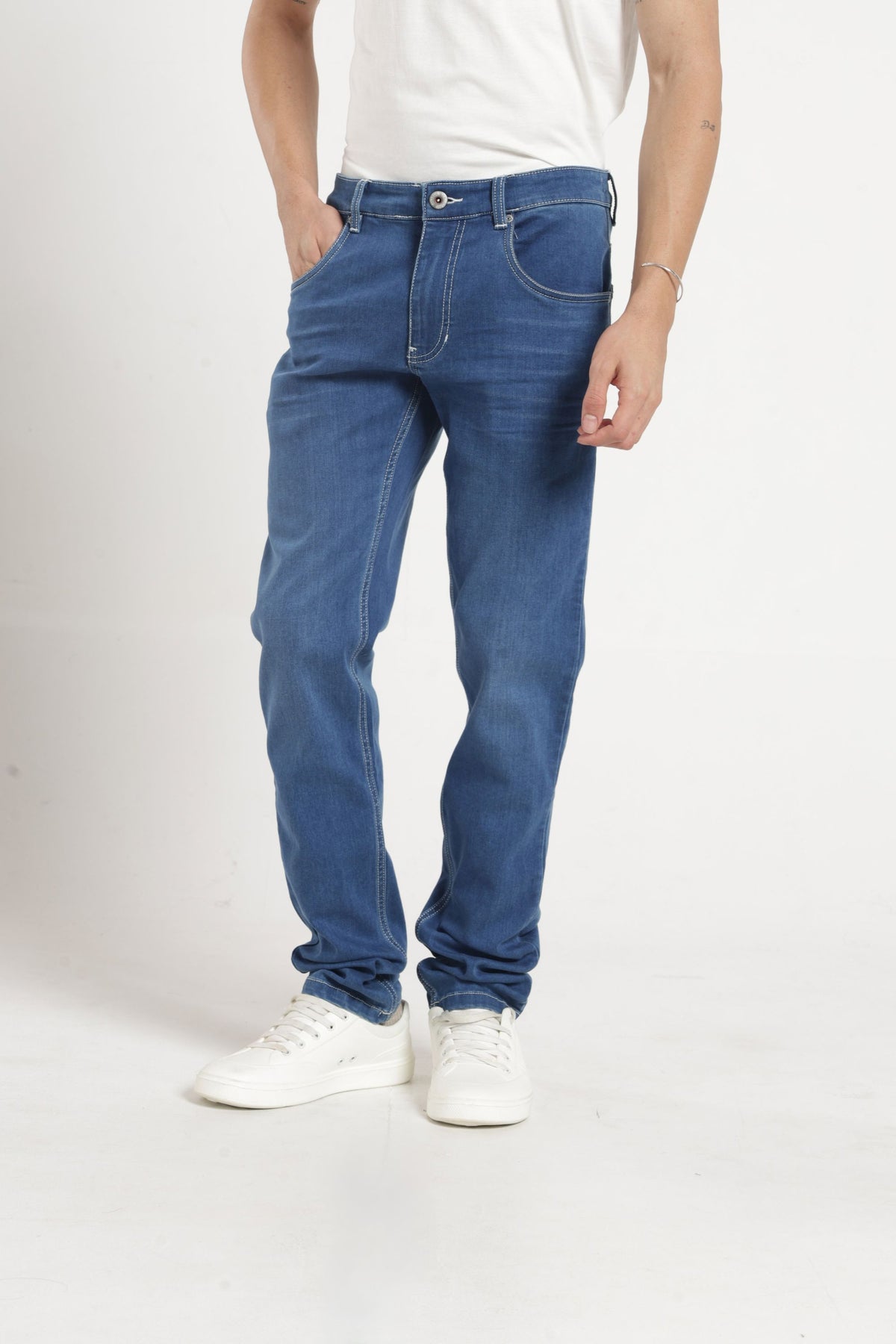 Twill Lycra Slim Fit Denim In Indigo
