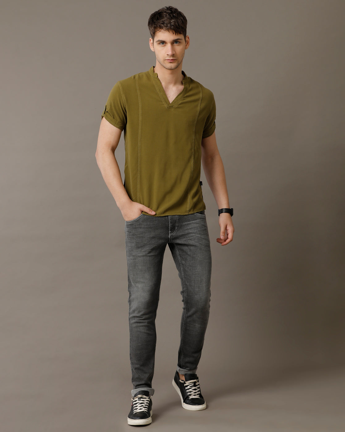 IDENTITI Men Slim Fit Mandarin Collar Solid Shirt In Dk.Green.