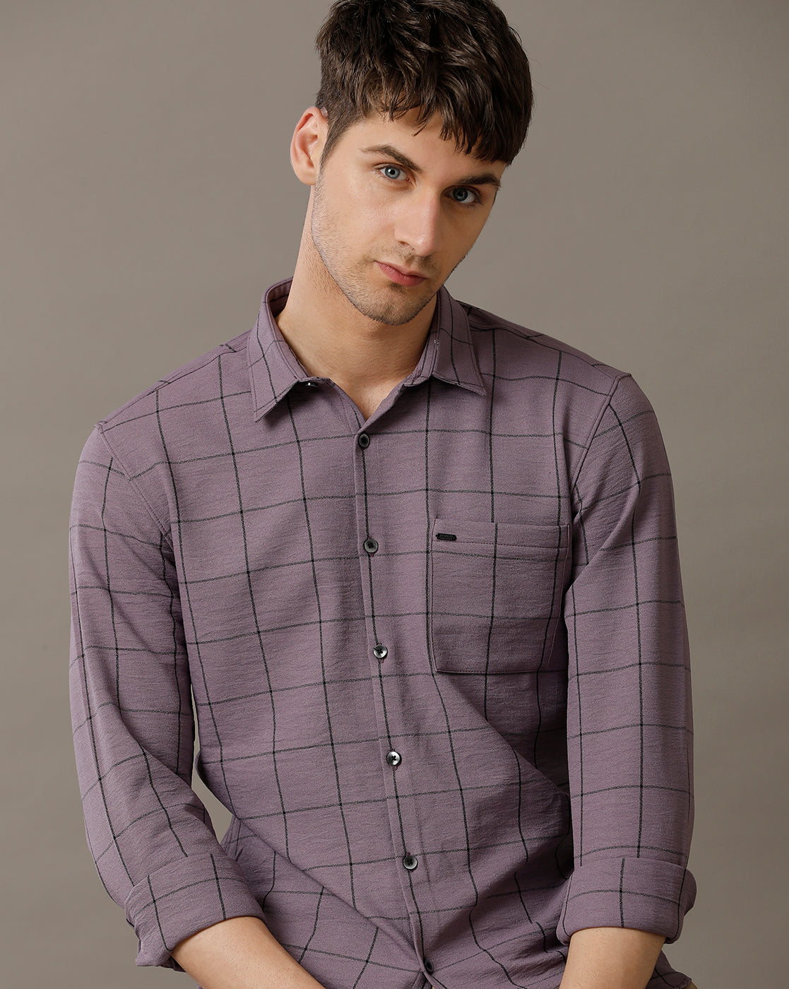 IDENTITI Men Slim Fit Regular Collar Checks Shirt In Purple.