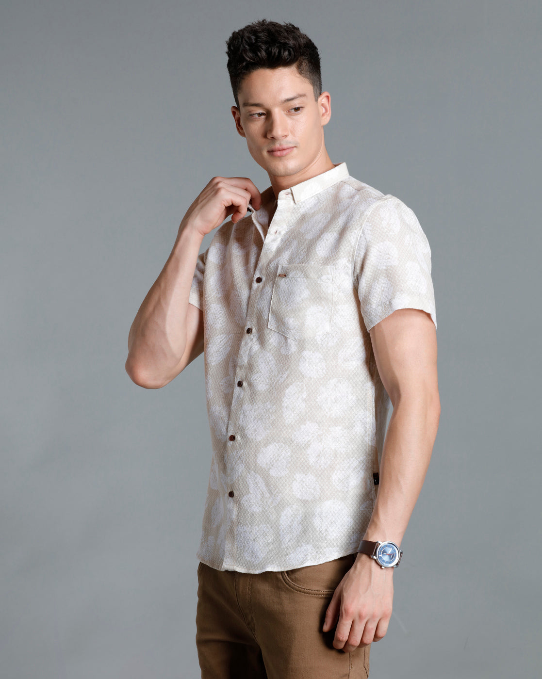 IDENTITI Men Slim Fit Short Collar Printed Shirt In Beige