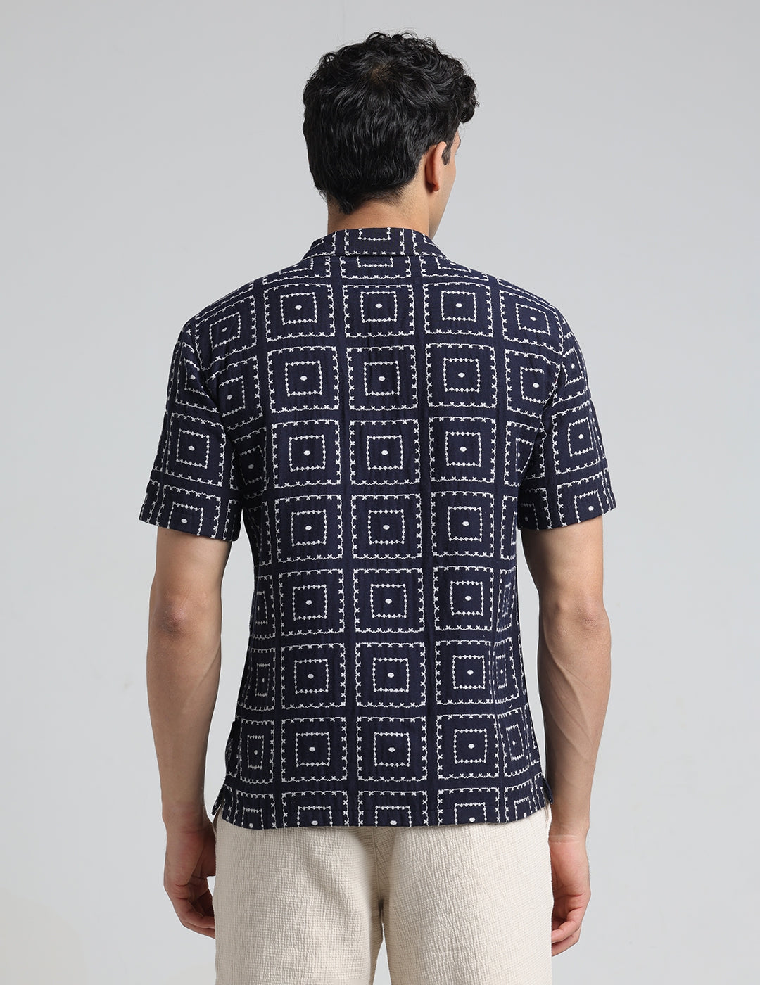 IDENTITI Men Slim Fit Lapel Collar Printed Shirt In Navy.