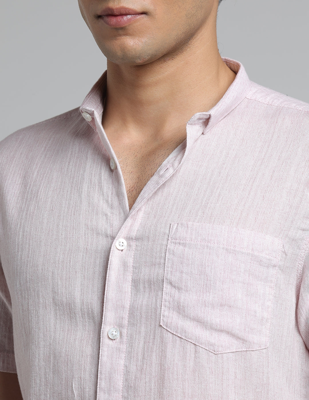 IDENTITI Men Slim Fit Short Collar Solid Shirt In Purple.