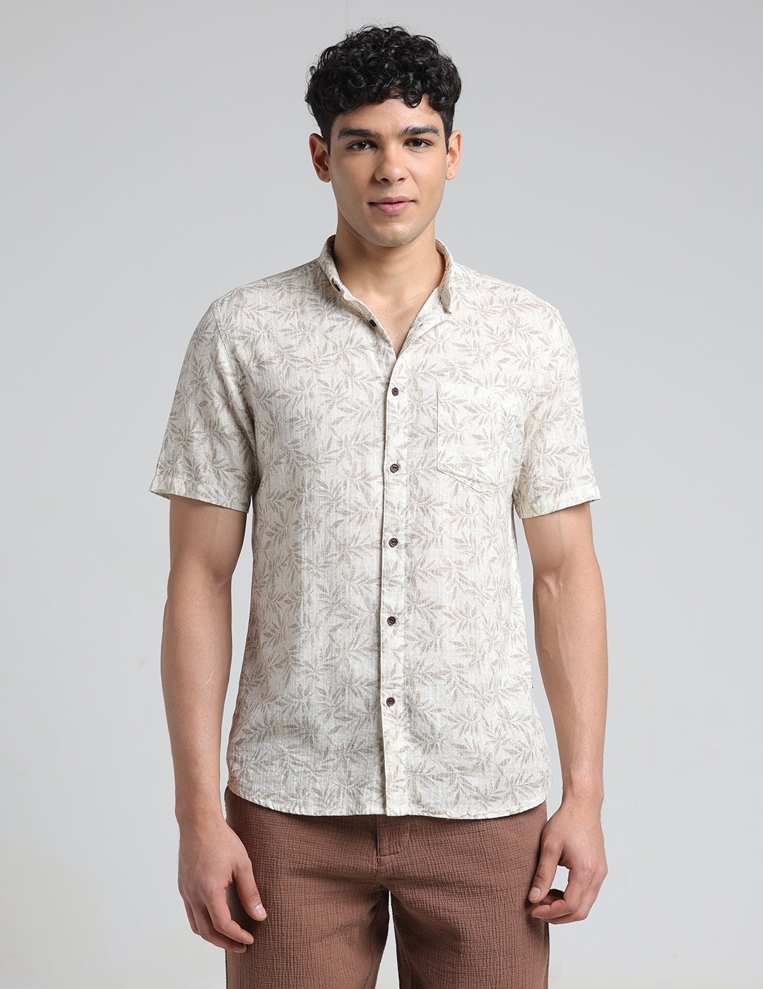 IDENTITI Men Slim Fit Short Collar Printed Shirt In Brown.
