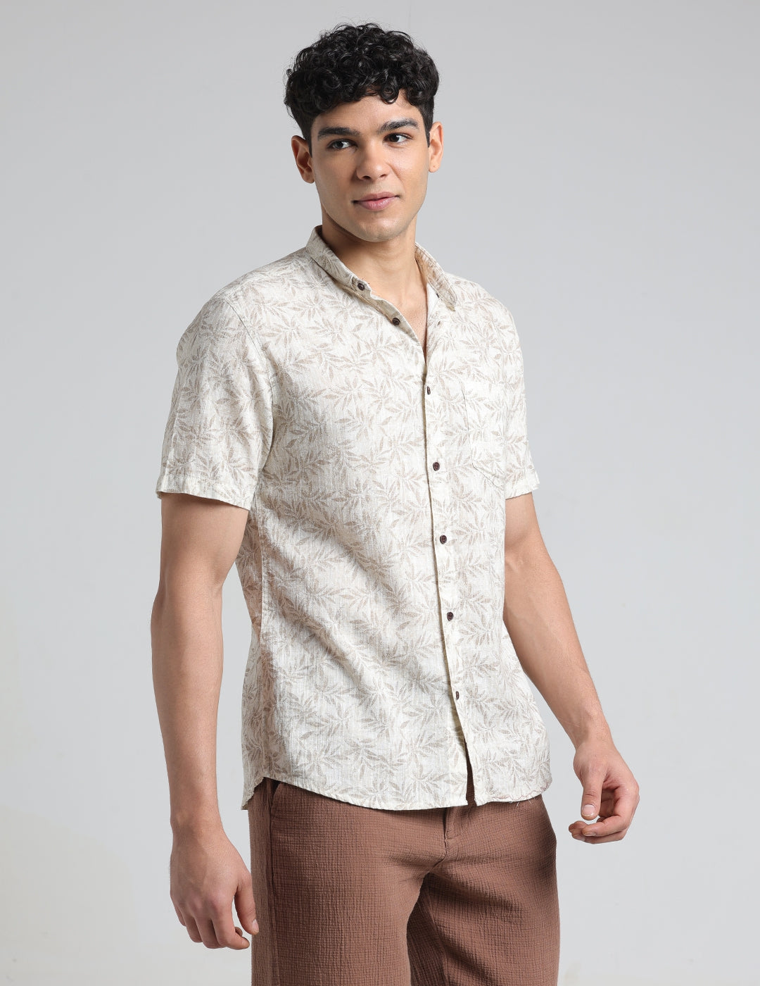 IDENTITI Men Slim Fit Short Collar Printed Shirt In Brown.