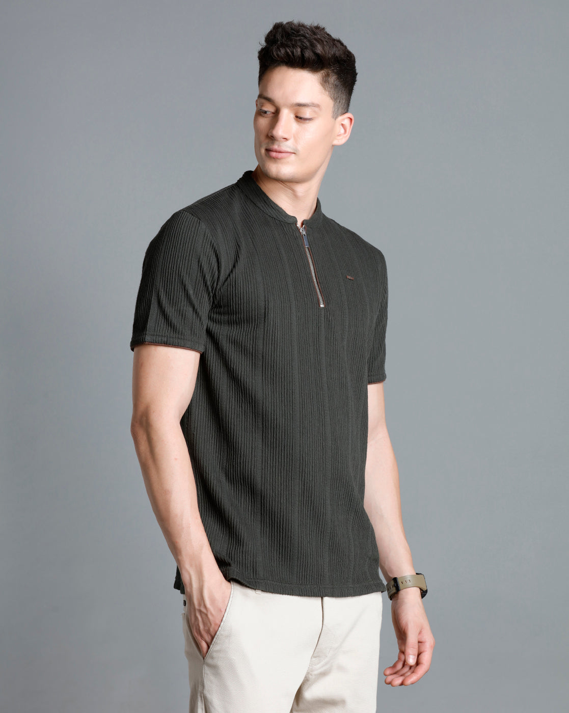IDENTITI Men Slim Fit Mandarin Collar Solid T-Shirt In Olive green