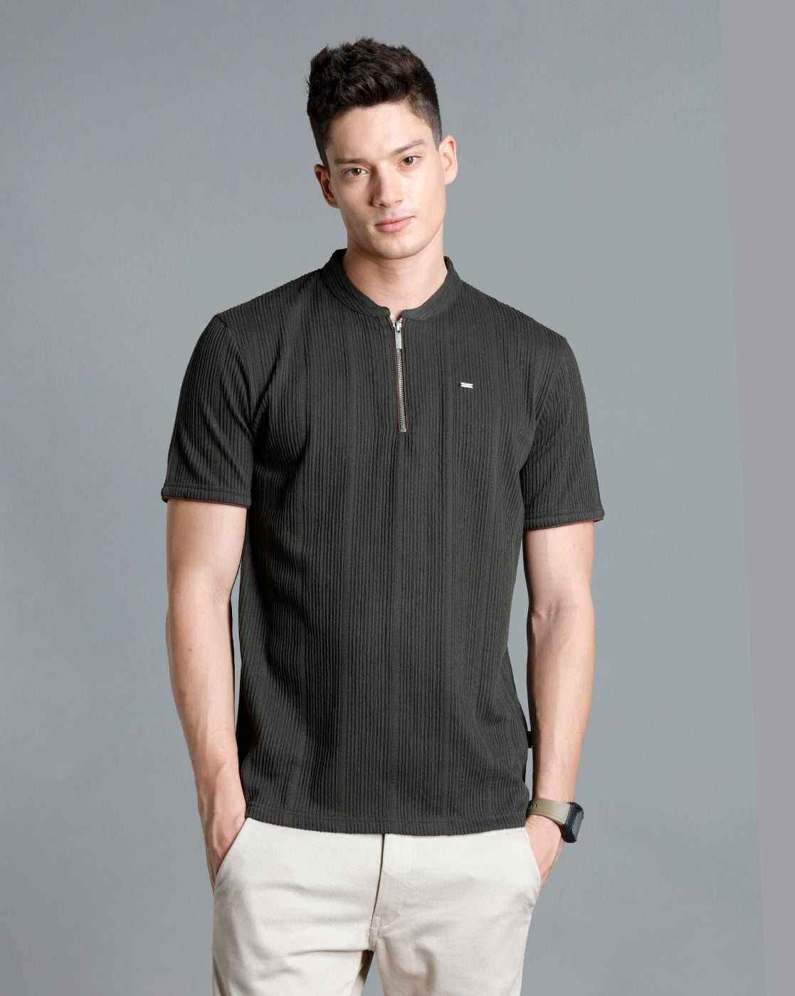 IDENTITI Men Slim Fit Mandarin Collar Solid T-Shirt In Olive green