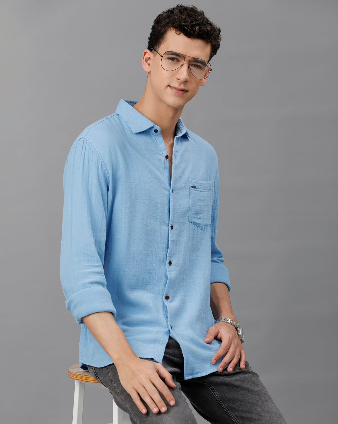 IDENTITI Men Slim Fit Regular Collar Solid Shirt In Ocean Blue.