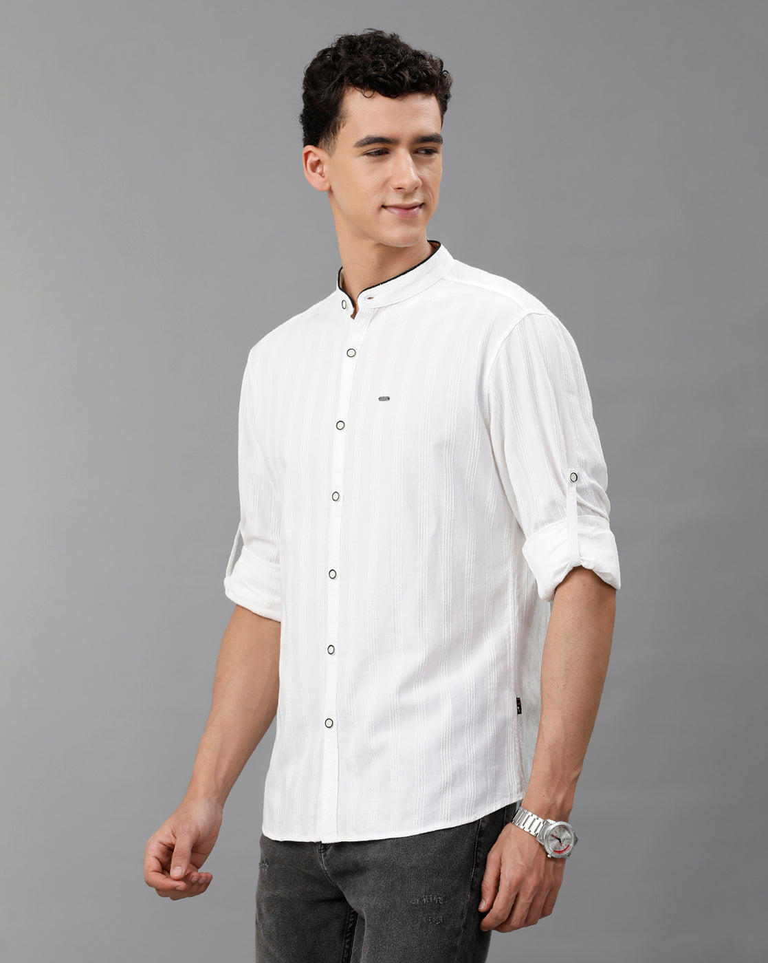 IDENTITI Men Slim Fit Mandarin Collar Solid Shirt In White.