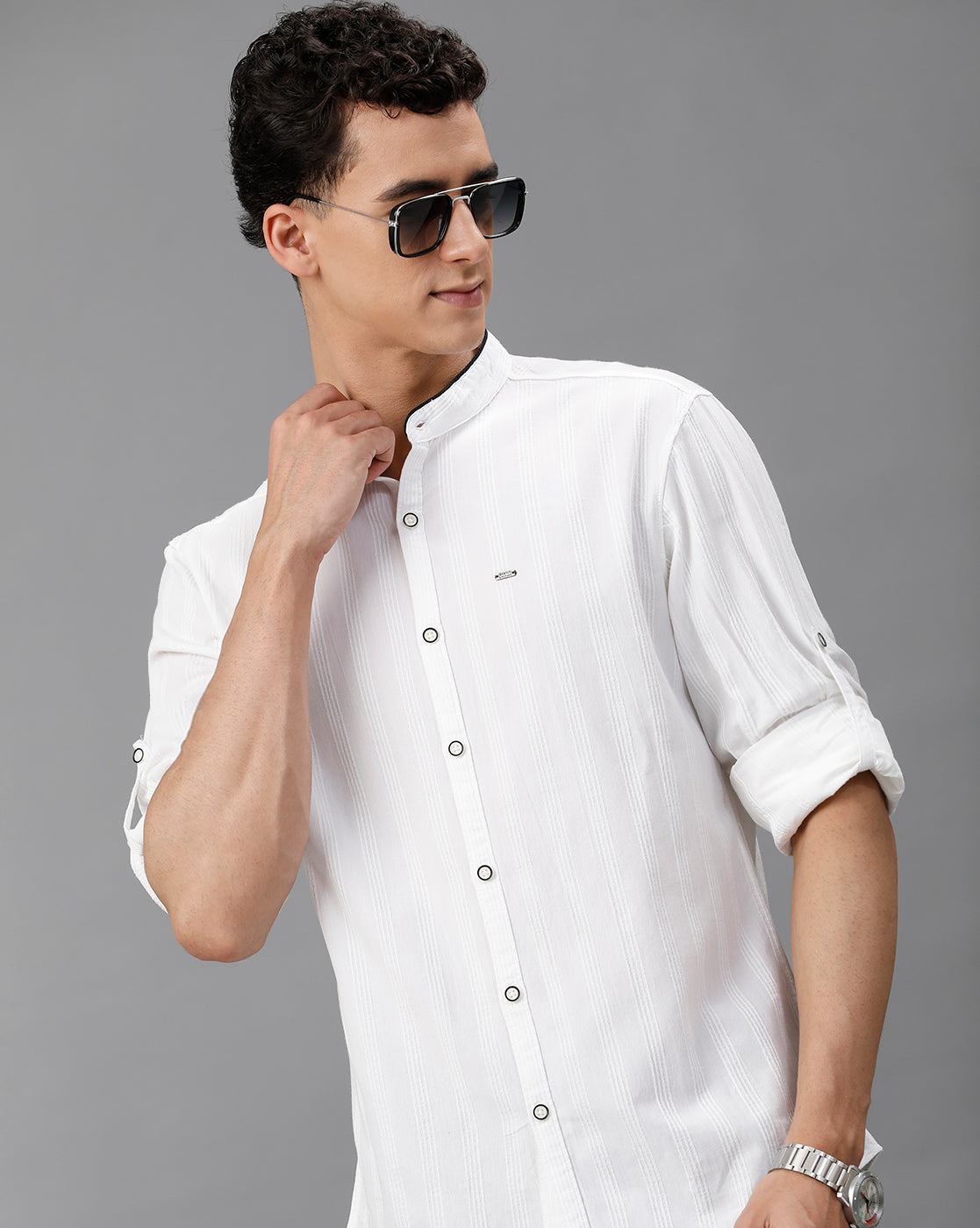 IDENTITI Men Slim Fit Mandarin Collar Solid Shirt In White.