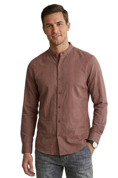 IDENTITI Men Slim Fit Mandarin Collar Solid Shirt In Onion.
